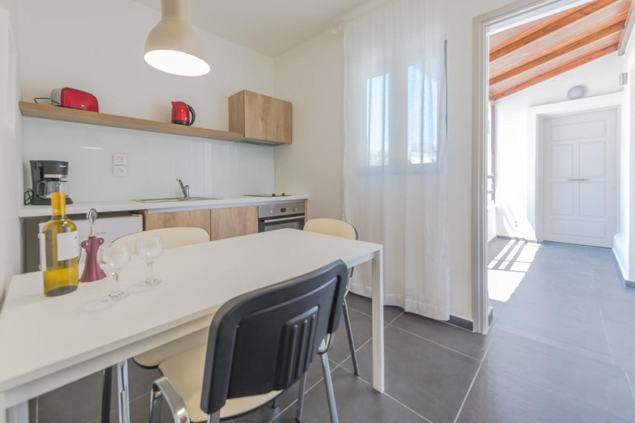 Rotunda Suites Kalamaki Eksteriør billede