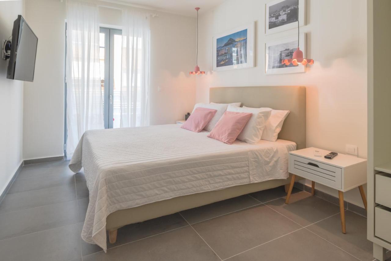 Rotunda Suites Kalamaki Eksteriør billede